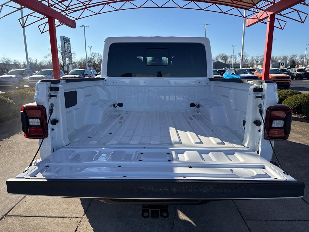 Used 2025 Jeep Gladiator Mojave w/ Convenience Group image 21