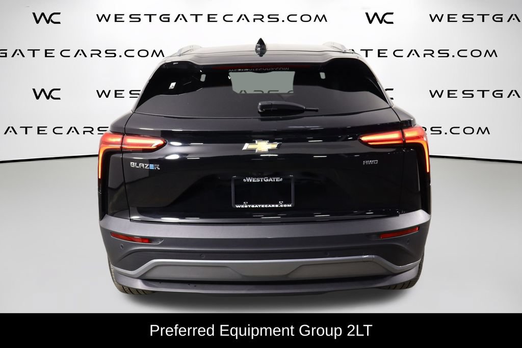 Used 2024 Chevrolet Blazer EV LT AWD/4WD image 4