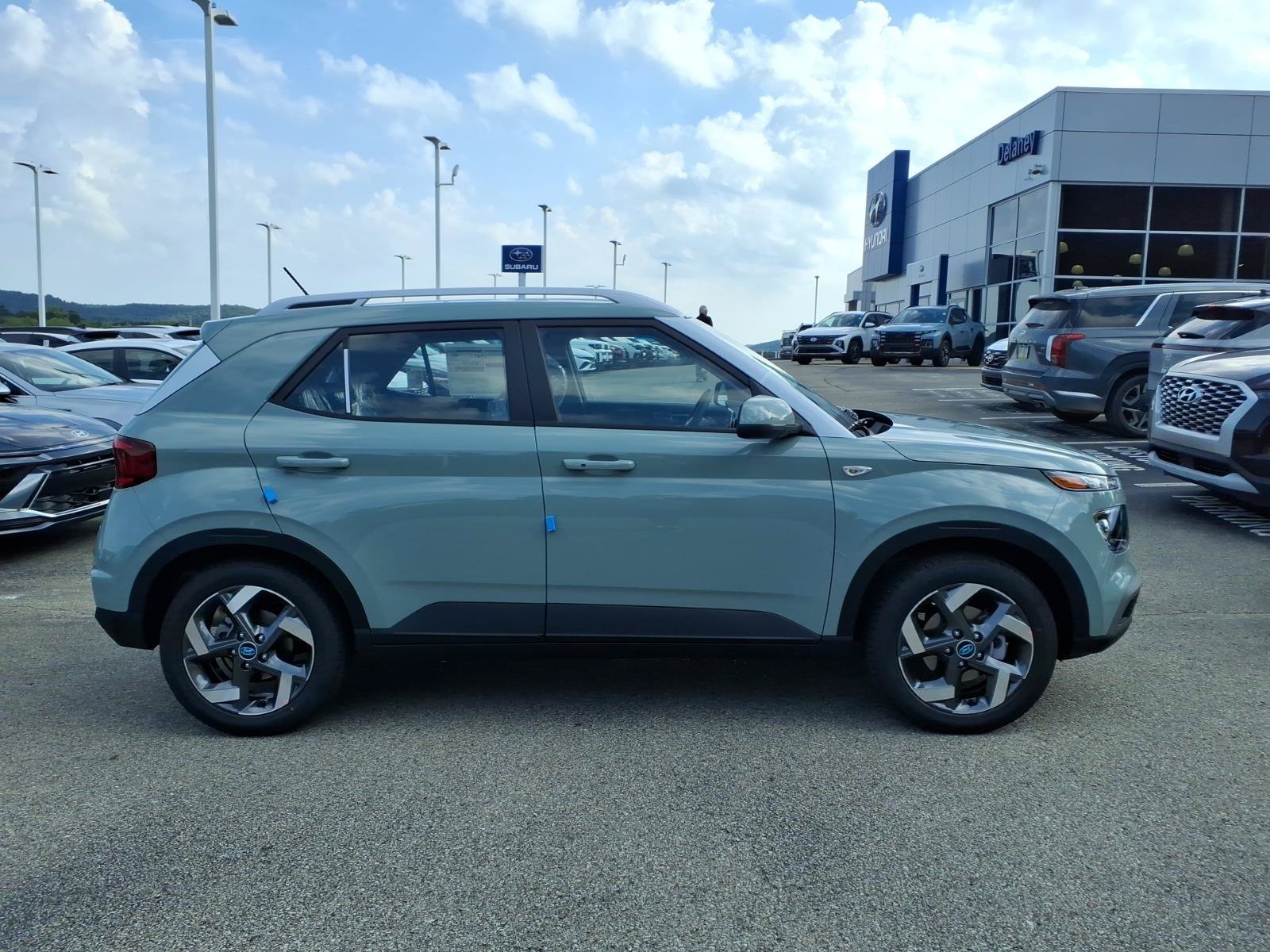 New 2026 Hyundai Venue SEL FWD image 2