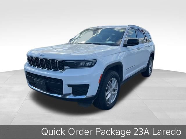 Used 2023 Jeep Grand Cherokee L Laredo image 3