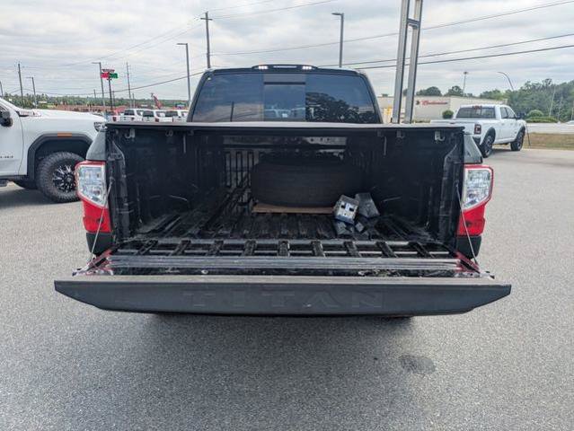 Used 2020 Nissan Titan SV RWD image 14