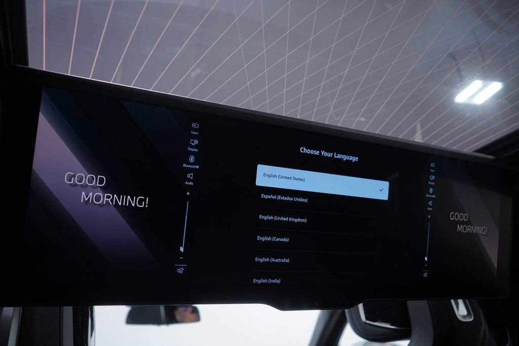 Used 2025 BMW i7 eDrive50 w/ M Sport Package image 14