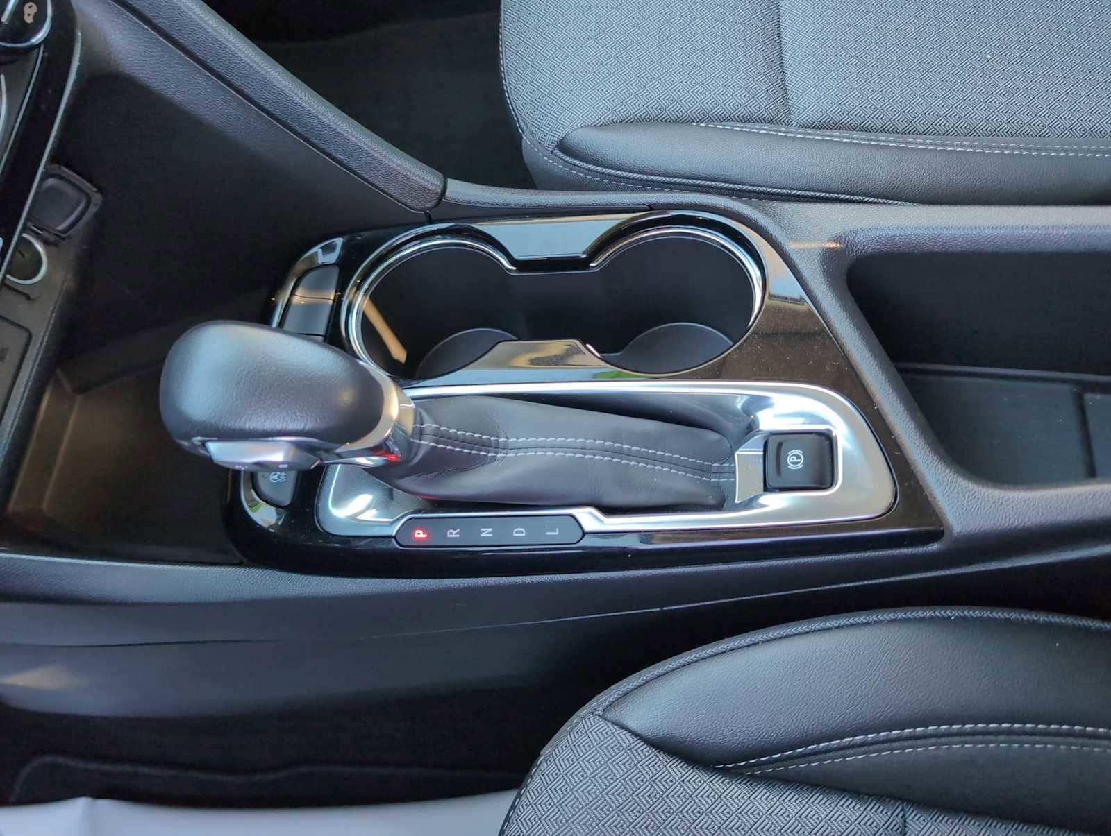 Used 2022 Buick Encore GX Select image 15