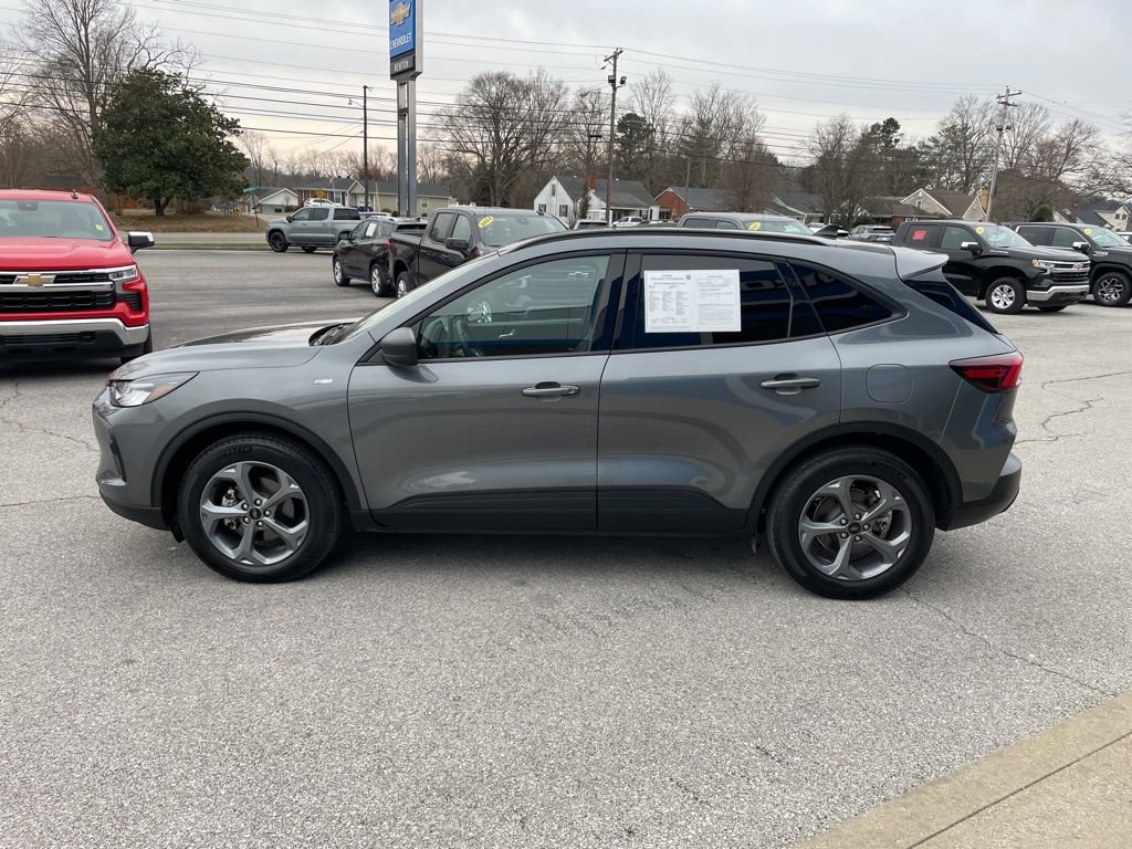 Used 2025 Ford Escape ST-Line w/ Equipment Group 301A image 46