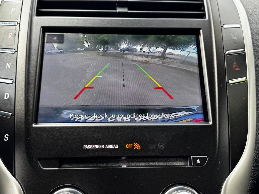 Used 2018 Lincoln MKC Select w/ Select Plus Package AWD/4WD image 18