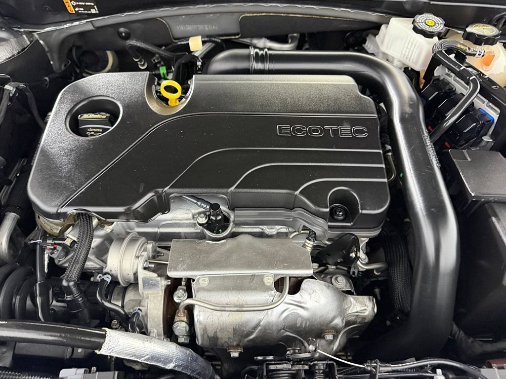 Used 2025 Chevrolet Malibu RS FWD image 31