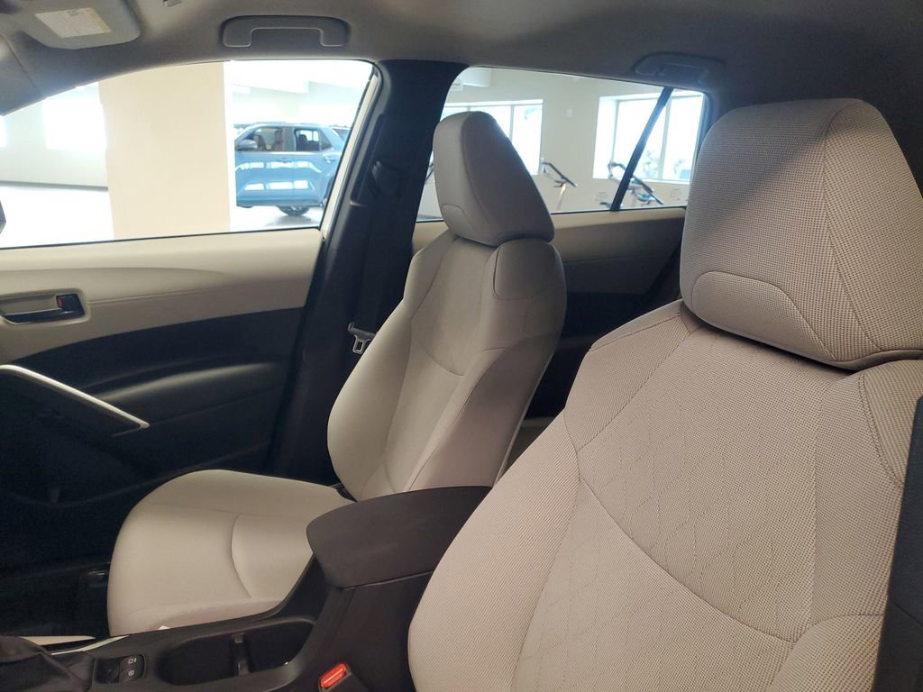 Certified 2024 Toyota Corolla Cross LE image 16