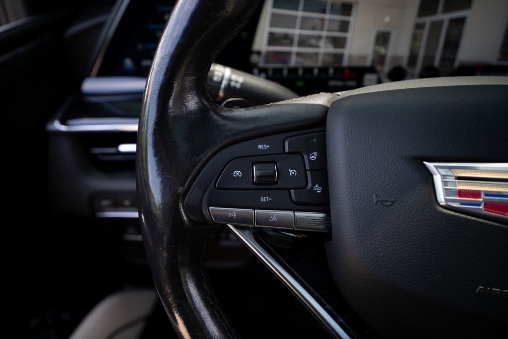 Used 2021 Cadillac Escalade ESV Sport AWD/4WD image 31
