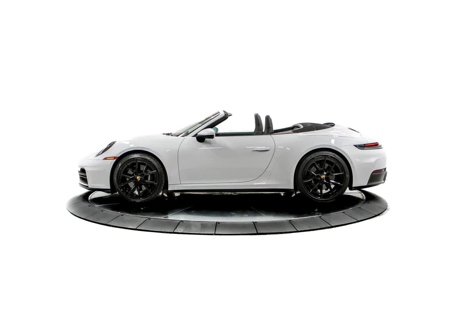 Certified 2025 Porsche 911 Carrera RWD image 2