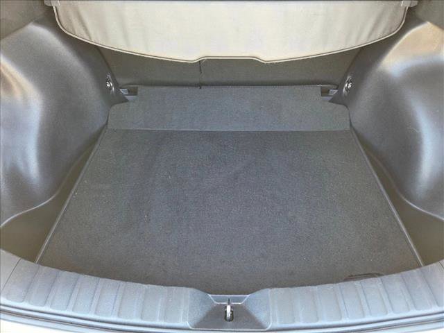 Used 2024 Toyota Corolla Cross XLE FWD image 6