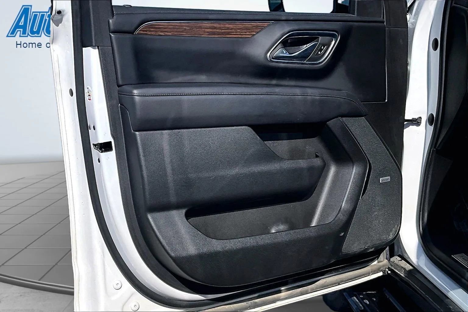 Used 2023 Chevrolet Tahoe High Country AWD/4WD image 23