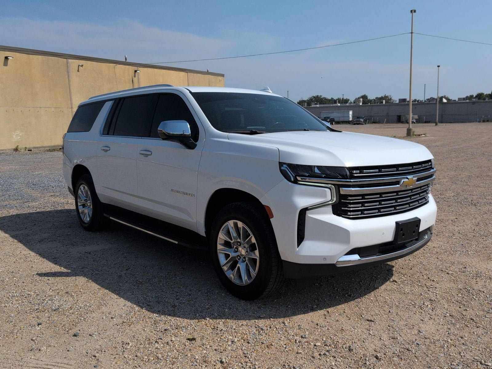 Used 2023 Chevrolet Suburban Premier AWD/4WD image 8