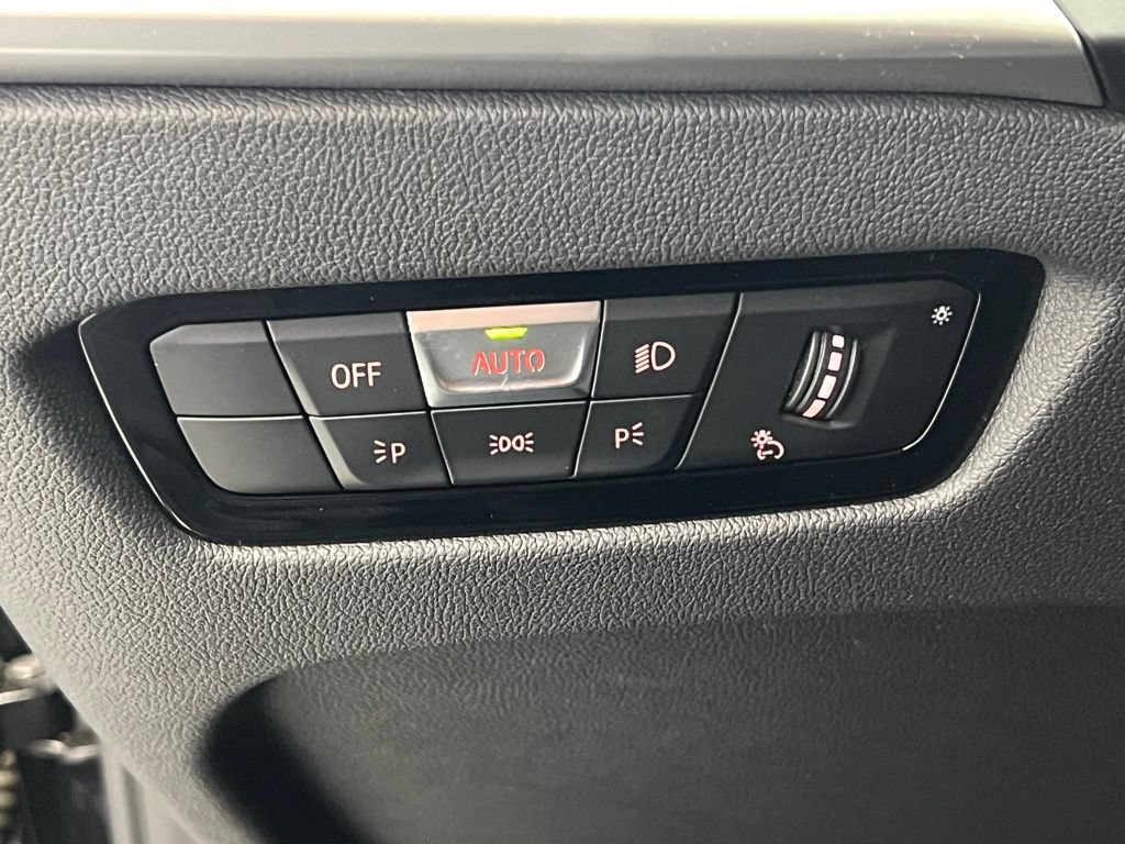 Certified 2025 BMW 430i Convertible RWD image 25
