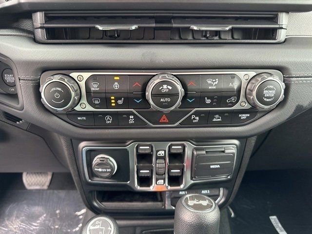 New 2024 Jeep Wrangler Sahara w/ Safety Group image 19