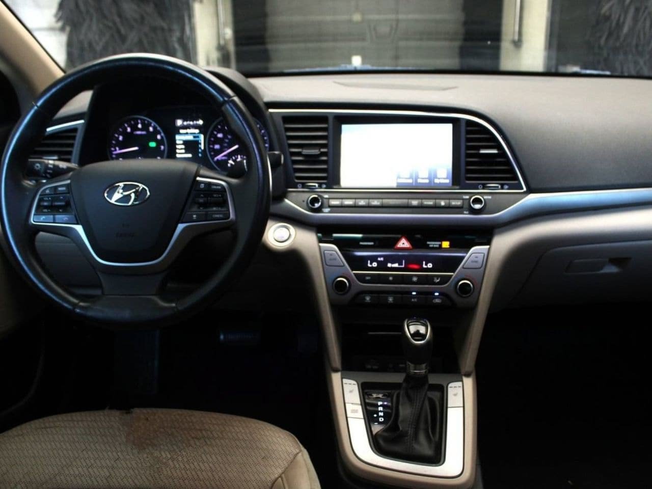 Used 2017 Hyundai Elantra Limited w/ Limited Ultimate Package 05 FWD image 15