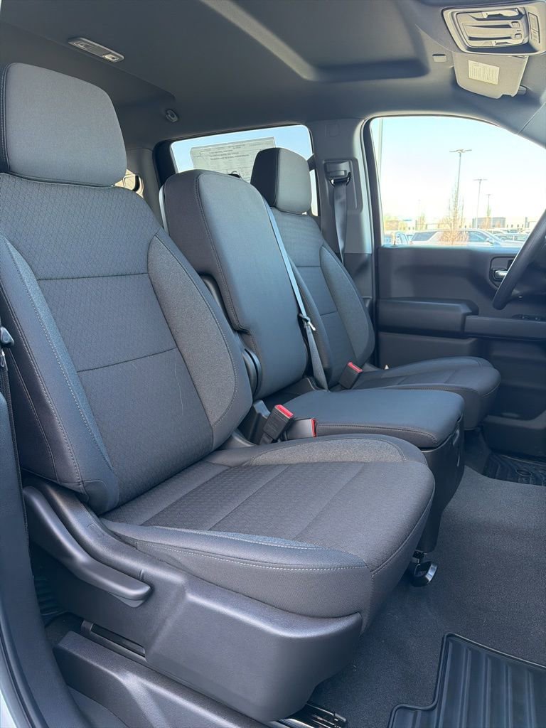 New 2026 Chevrolet Silverado 1500 Custom w/ LPO, Dark Essentials Package image 8