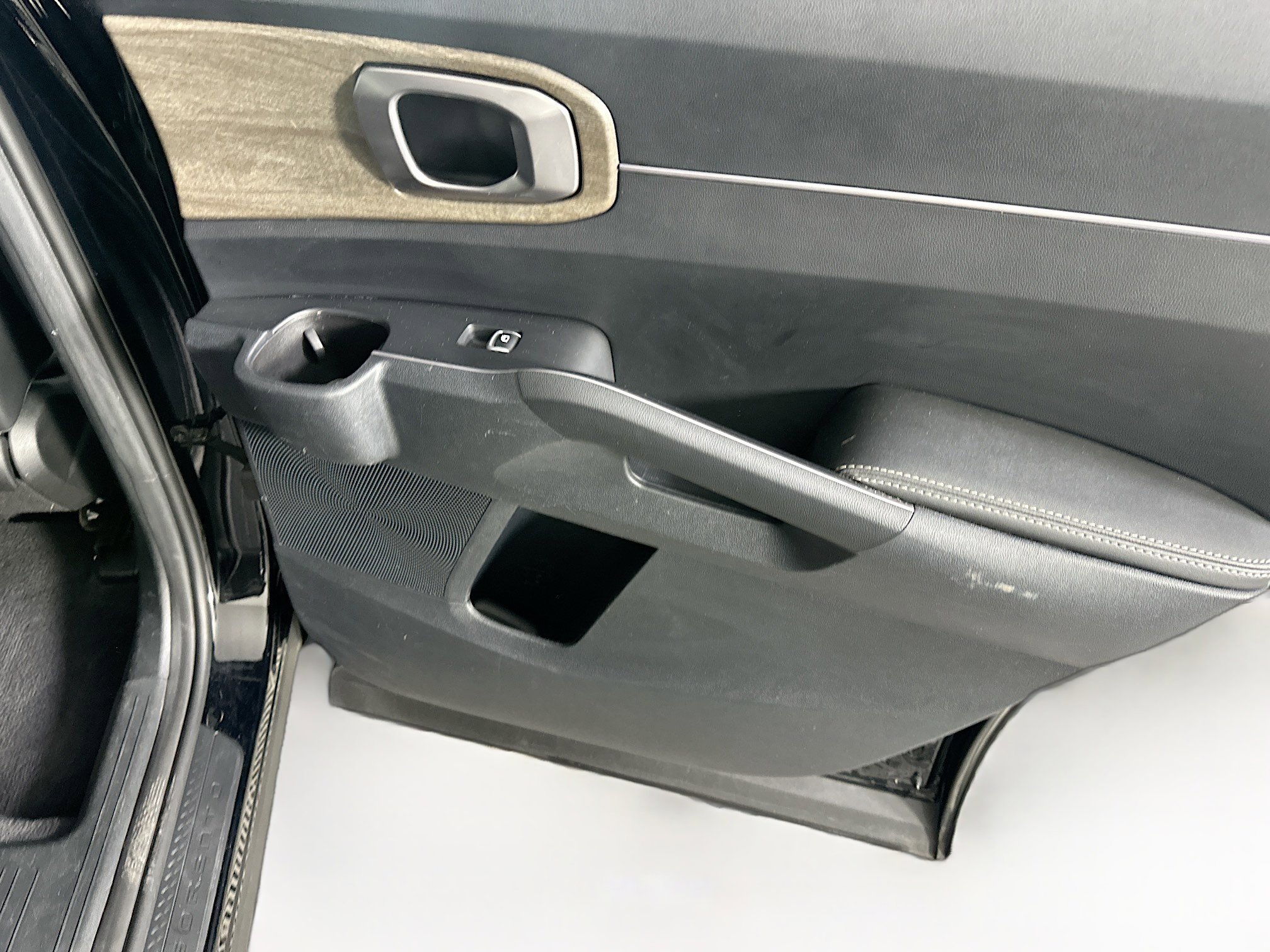 Used 2023 Kia Sorento EX image 31