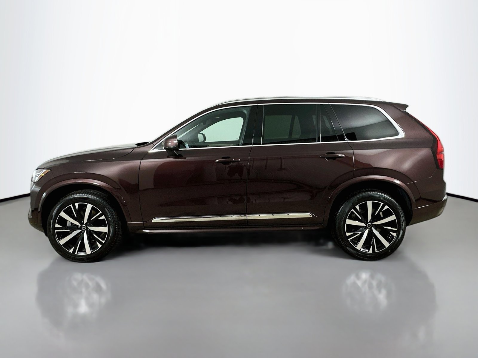 New 2026 Volvo XC90 B5 Core w/ Protection Package Premier AWD/4WD image 8