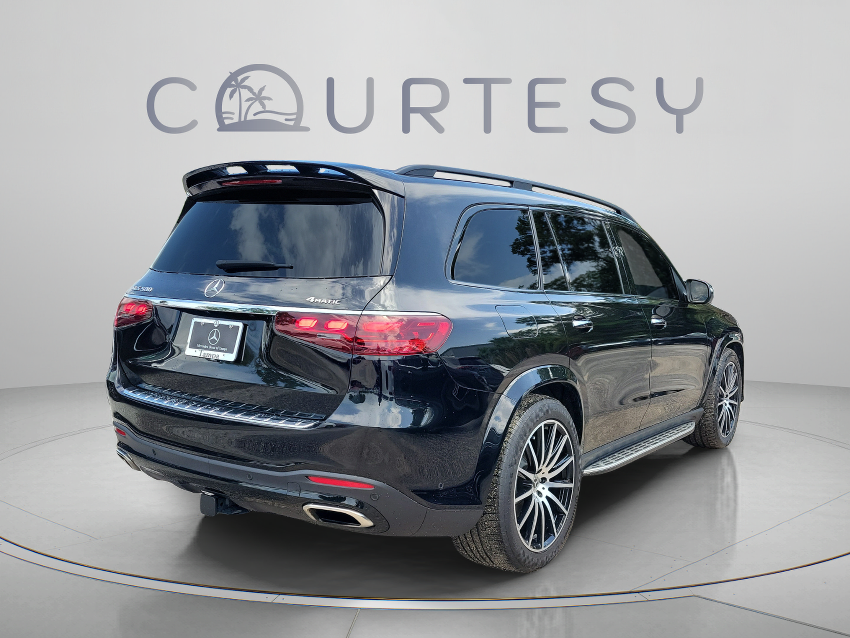 Certified 2025 Mercedes-Benz GLS 580 4MATIC image 3