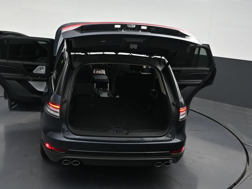 Used 2024 Lincoln Aviator Reserve w/ Equipment Group 201A RWD image 36