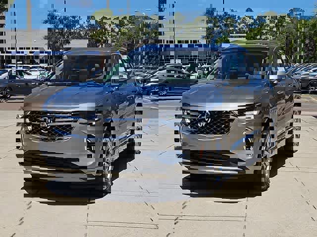 Used 2023 Buick Envision Avenir image 4