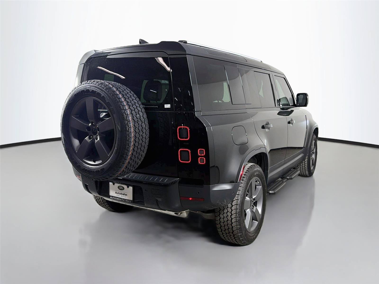 New 2026 Land Rover Defender 110 S AWD/4WD image 5