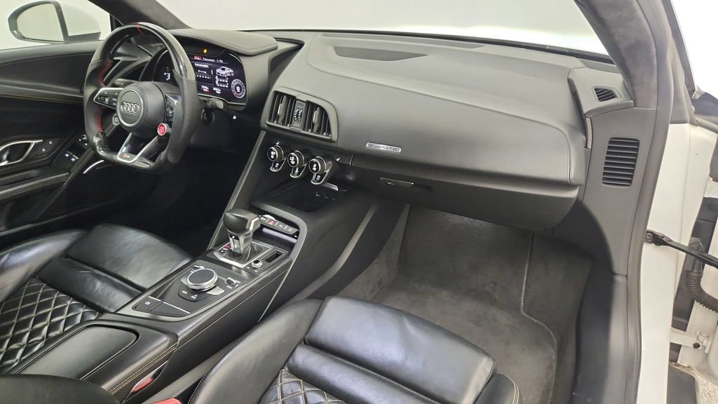 Used 2017 Audi R8 V10 AWD/4WD image 39