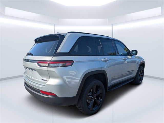 New 2025 Jeep Grand Cherokee Limited w/ Luxury Tech Group II image 3