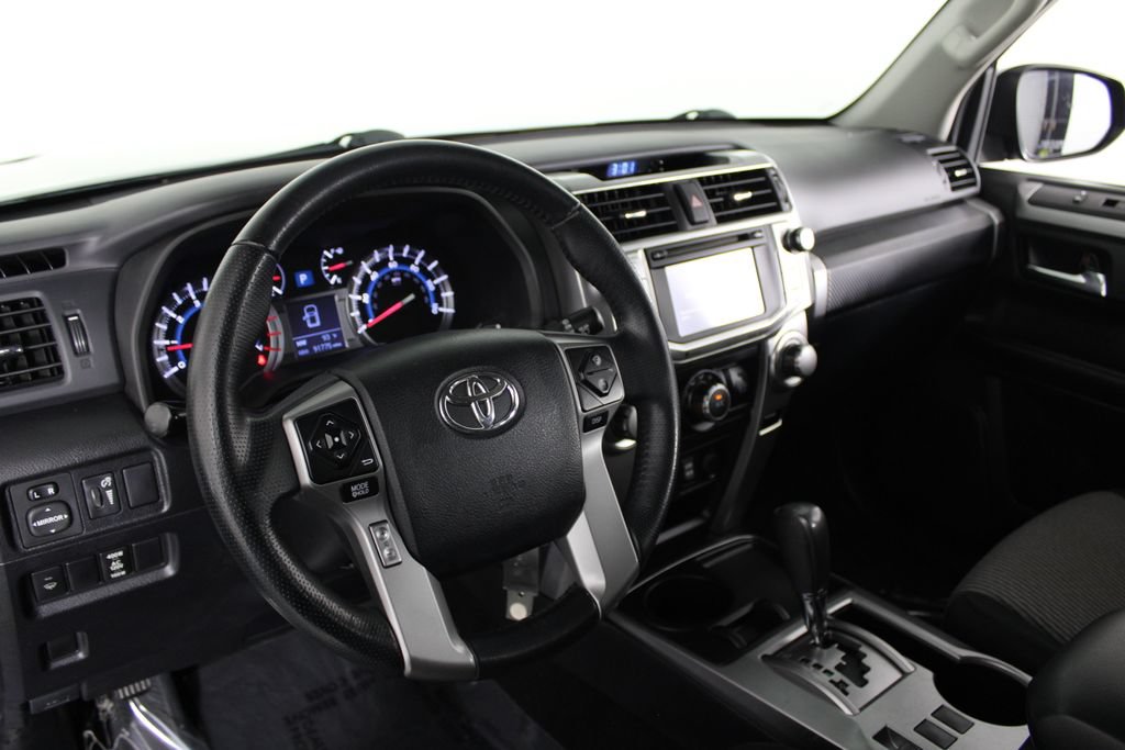 Used 2017 Toyota 4Runner SR5 RWD image 17