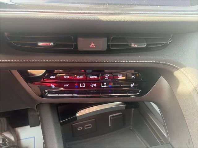 Used 2021 Buick Envision Preferred FWD image 23