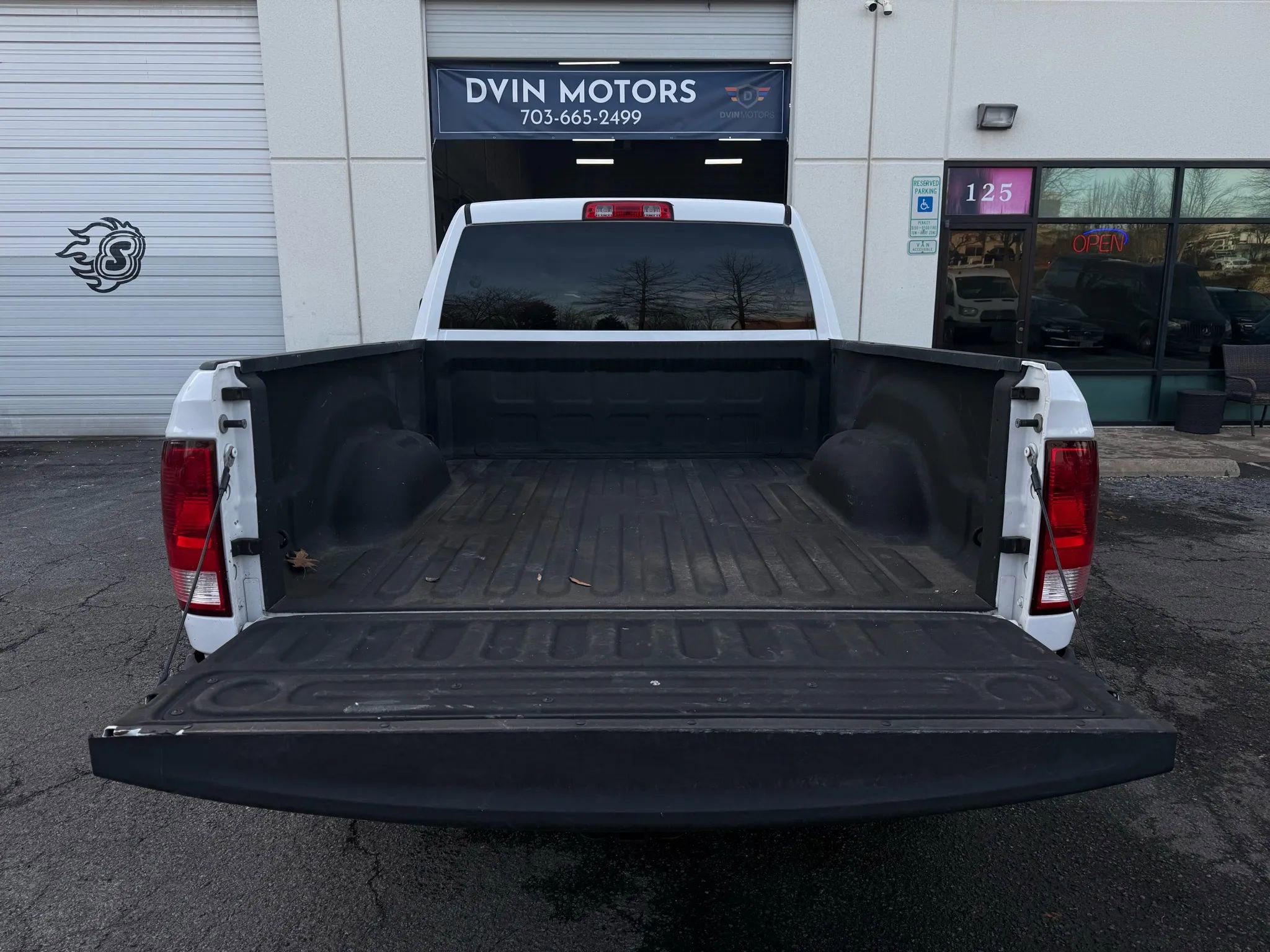 Used 2017 RAM 1500 Tradesman image 15