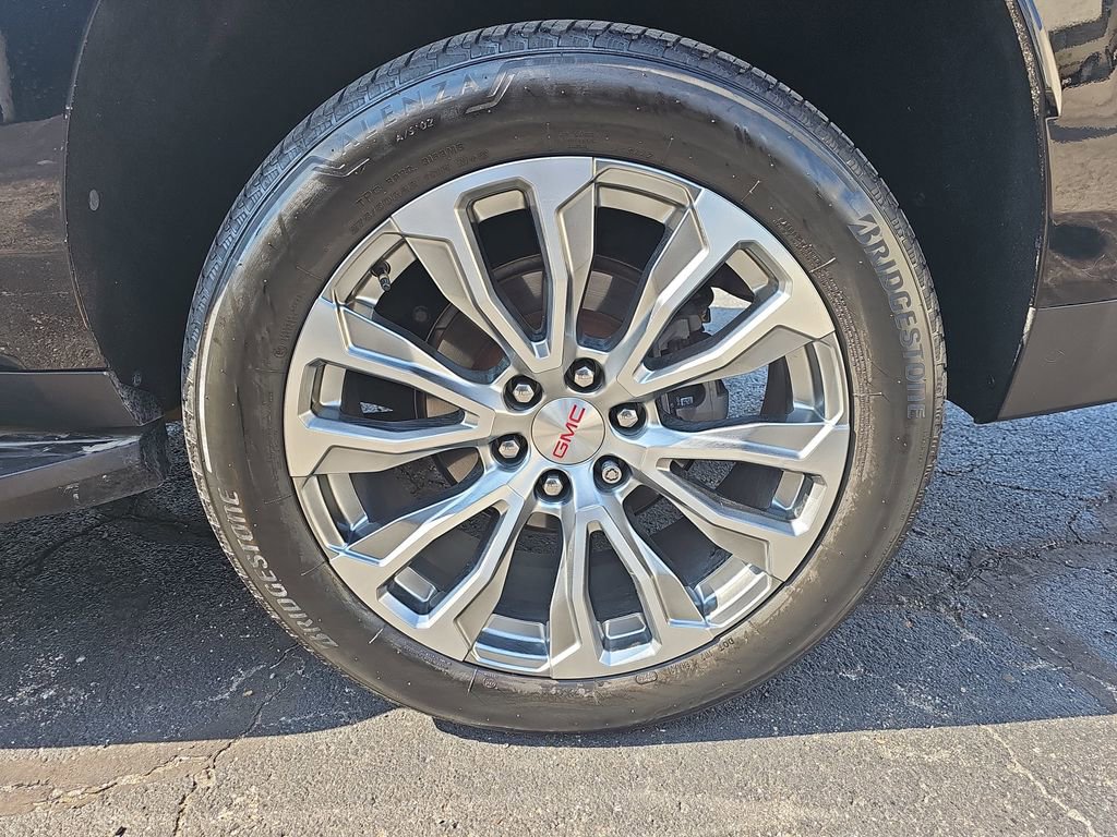 Used 2021 GMC Yukon XL Denali AWD/4WD image 39
