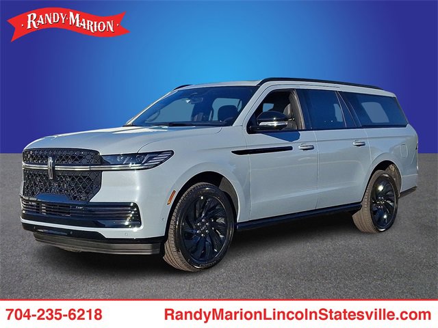 New 2025 Lincoln Navigator L Reserve w/ Jet Appearance Package