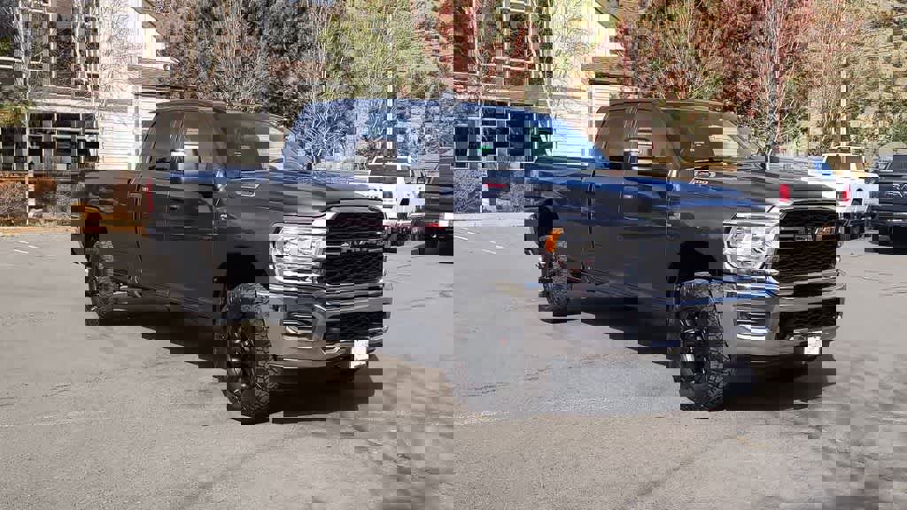 Used 2024 RAM 2500 Tradesman w/ Chrome Appearance Group image 3