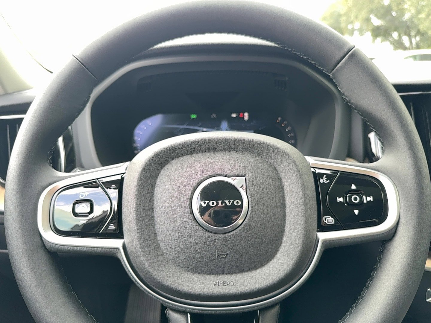 New 2026 Volvo XC60 B5 Plus w/ Protection Package AWD/4WD image 19