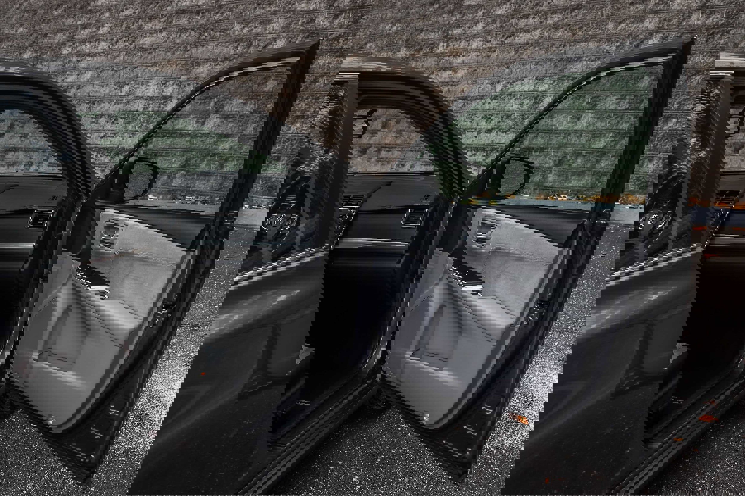 Used 2015 Toyota Camry XSE image 15