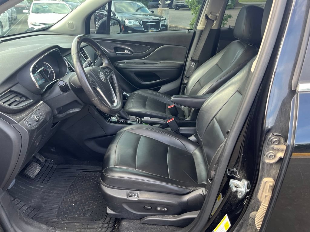 Used 2020 Buick Encore Essence FWD image 16