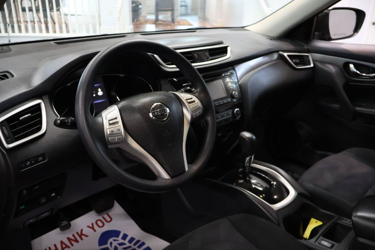 Used 2016 Nissan Rogue SV AWD/4WD image 10