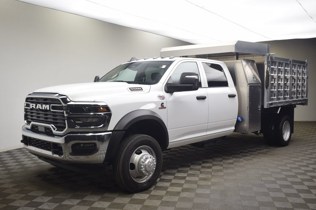 New 2026 RAM 5500 Tradesman w/ Chrome Appearance Group AWD/4WD image 4