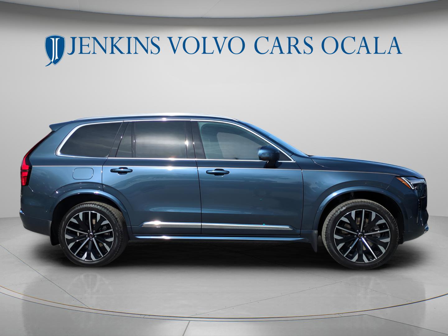 New 2026 Volvo XC90 T8 Ultra image 2