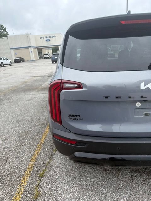 Used 2022 Kia Telluride SX w/ SX Prestige Package AWD/4WD image 12