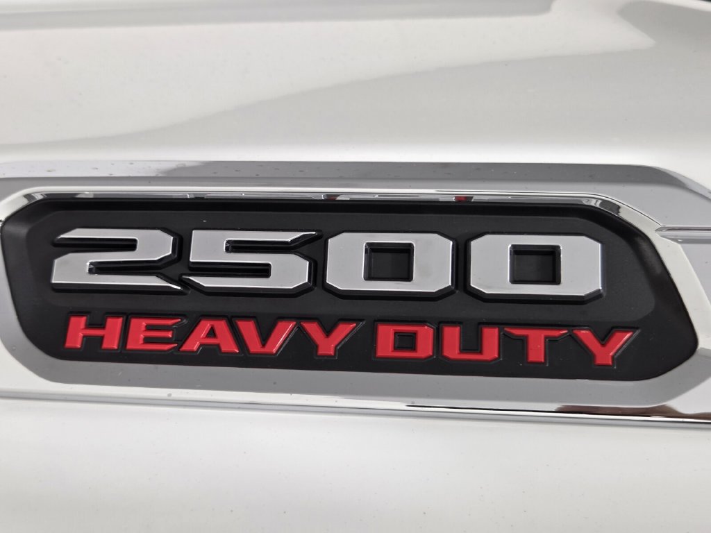 Used 2026 RAM 2500 Laramie AWD/4WD image 10