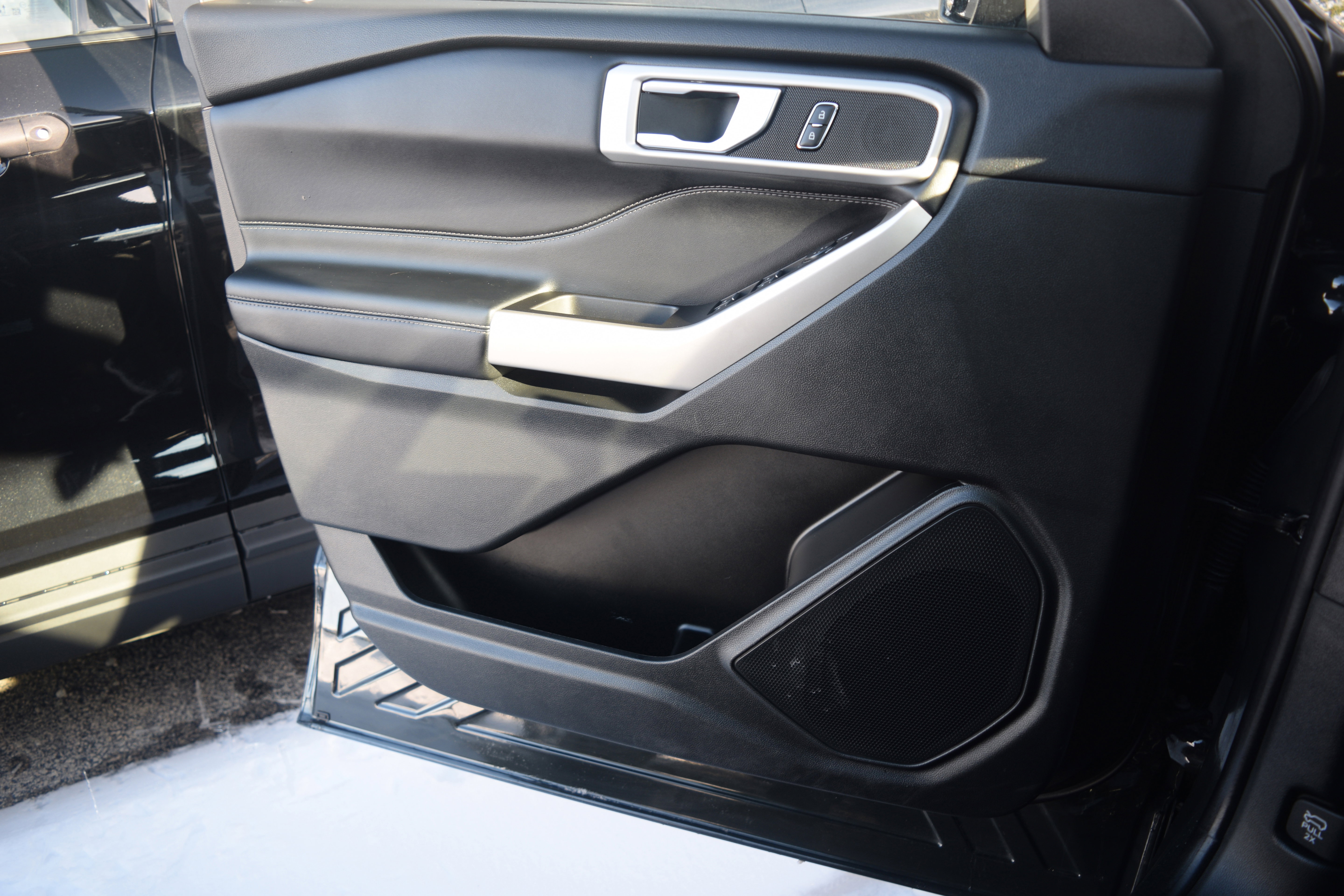 Used 2023 Ford Explorer XLT w/ Equipment Group 202A image 20