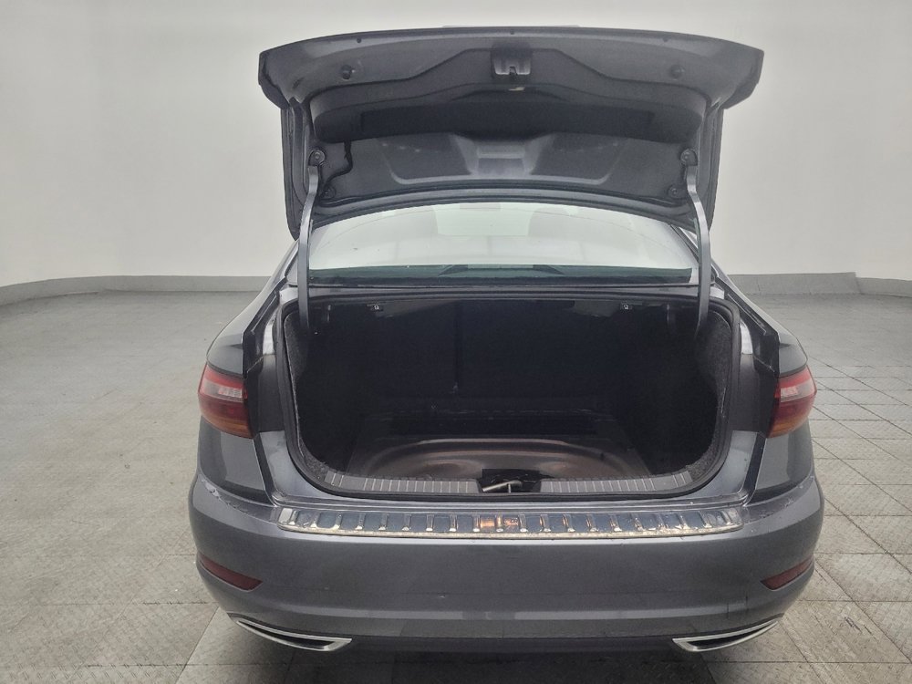 Used 2019 Volkswagen Jetta R-Line FWD image 29
