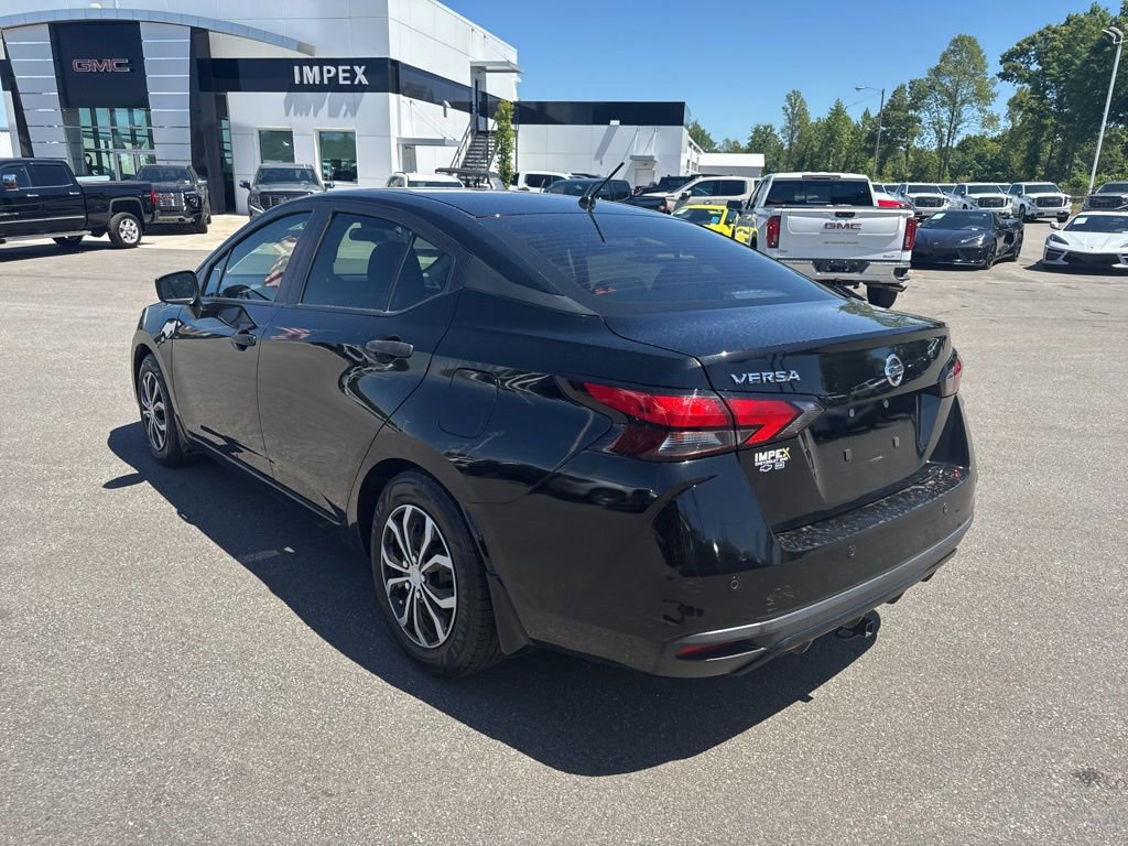 Used 2020 Nissan Versa S FWD image 3