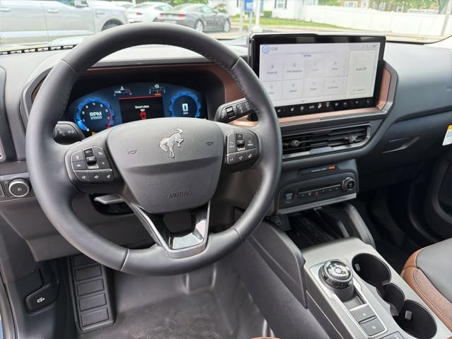 Used 2025 Ford Bronco Sport Outer Banks w/ Sasquatch Outer Banks Package AWD/4WD image 14