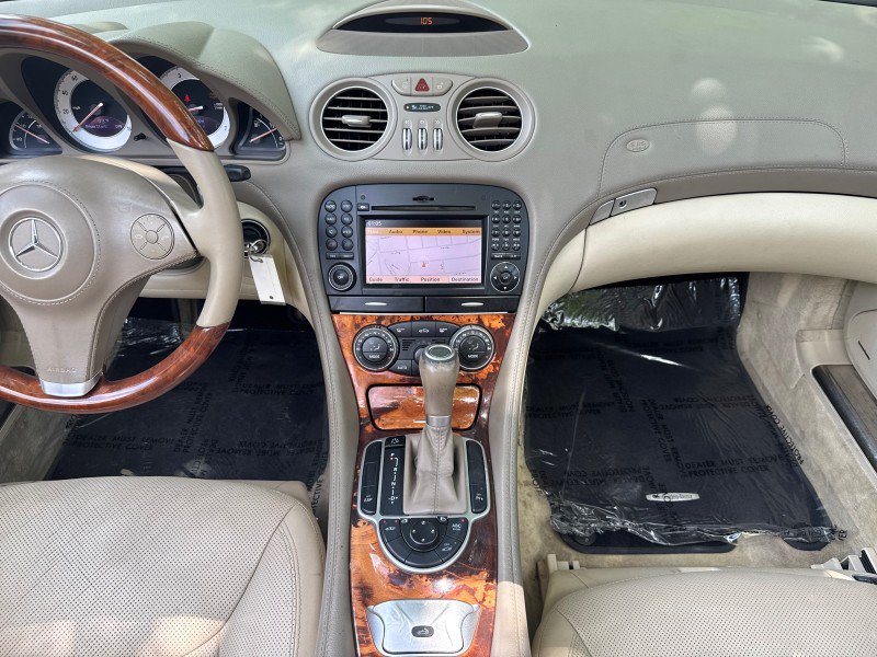 Used 2011 Mercedes-Benz SL 550 image 48