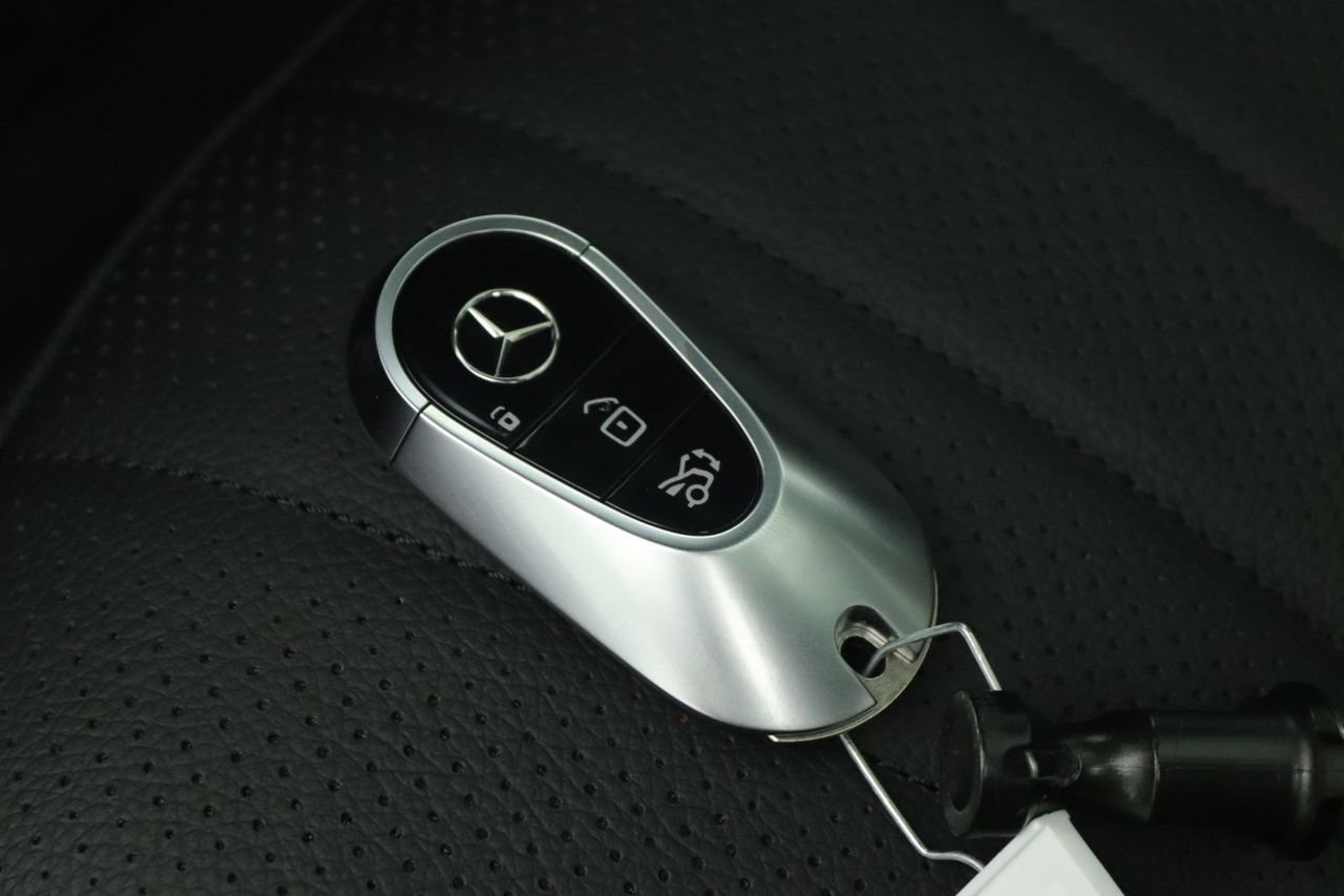 New 2026 Mercedes-Benz EQS 400 4MATIC SUV image 10