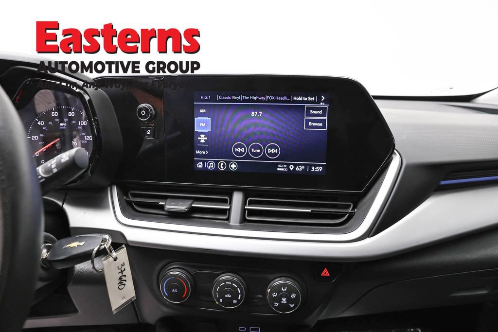 Used 2024 Chevrolet Trax LS FWD image 11