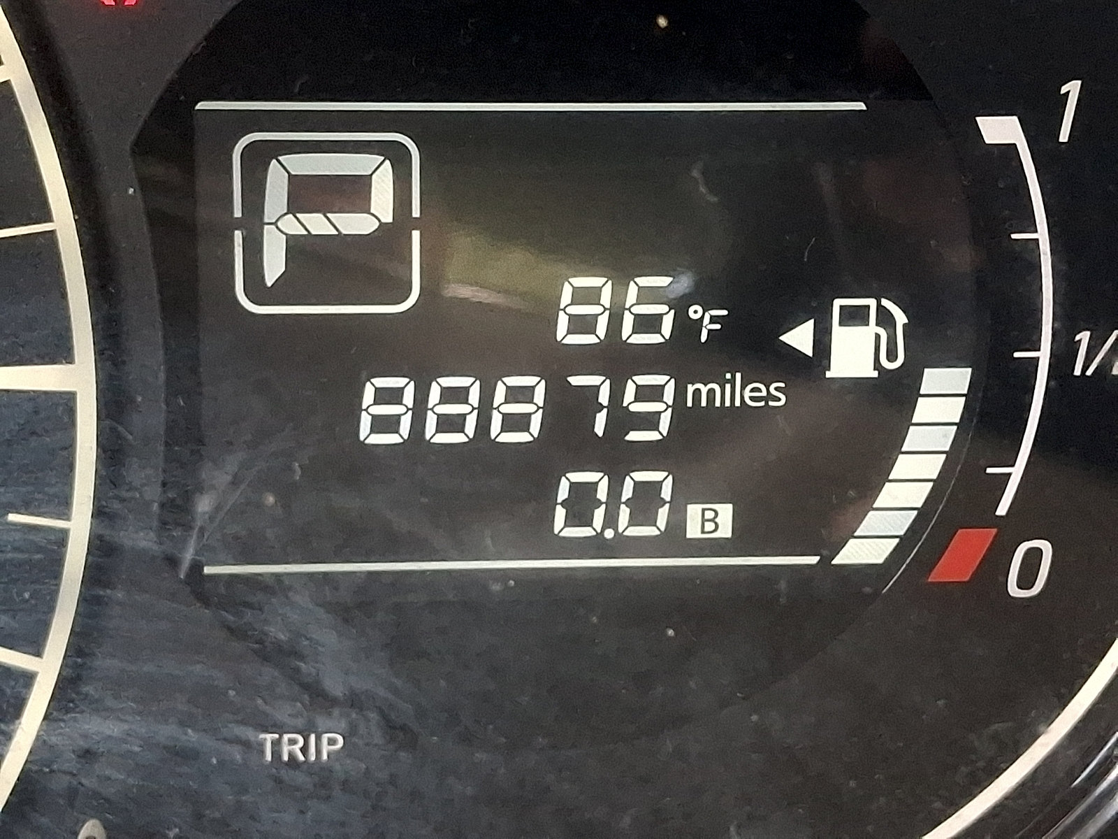 Used 2016 Nissan Versa Note SV FWD image 22